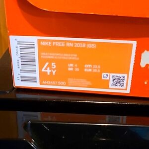 Nike free run  New Runners Sneakers Youth  4.5 Ladies 6